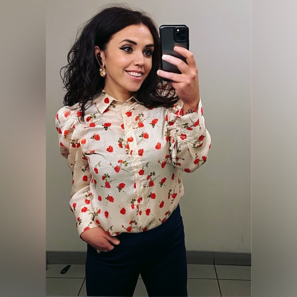 Meet your Posher, Whitney - Picture 4 of 6